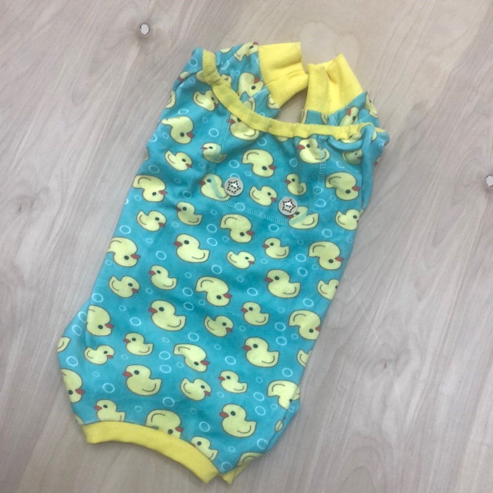 Kyeese Wear dog’s pajamas for small breed dogs; yellow ducks; large